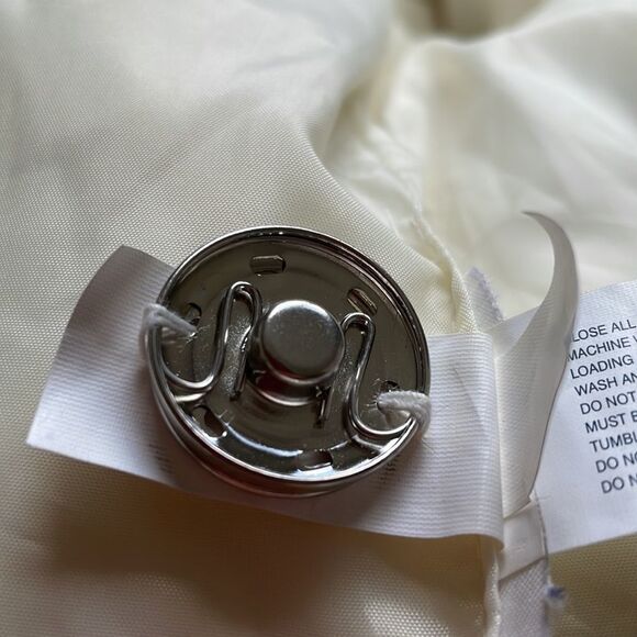 EUC! Gap Side Snap Off White Thick Puffer Jacket - XS - Picture 10 of 10